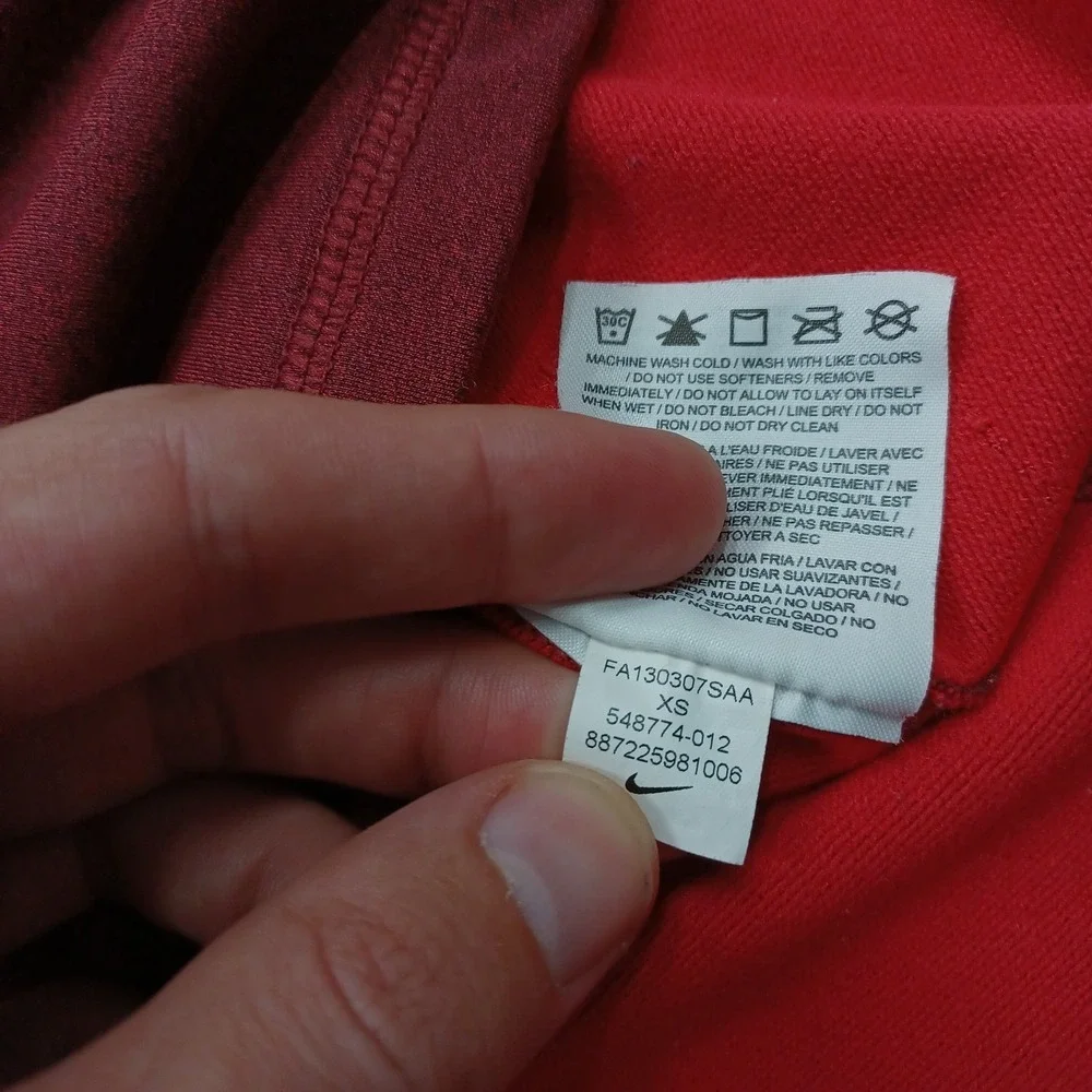 Nike Hoodie Womens XS Red Pro Activewear Pullover Sweater Pockets Casual